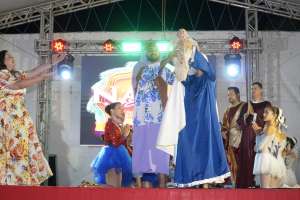 Penúltima noite do Natal de Luz leva danças rítmicas e musicais em Palmeira  | Assessoria