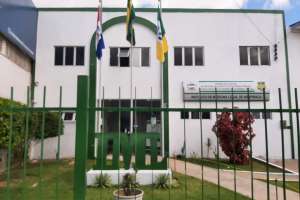 IML de Arapiraca entrega imagens das câmeras para identificar assaltante | Ascom PolÃcia CientÃfica