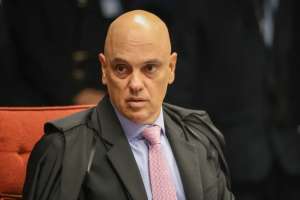 Moraes aponta que Bolsonaro liderou plano para permanecer no poder | Agência Brasil