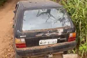Carro é encontrado abandonado na zona rural de Palmeira dos Índios | Redes Sociais