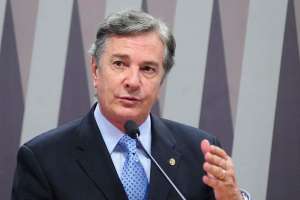 Defesa diz que desligamento da tornozeleira de Collor foi erro técnico | Agência Senado