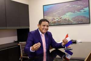 Júlio Cezar homenageia servidores e ressalta legado de oito anos sem greves | Divulgação